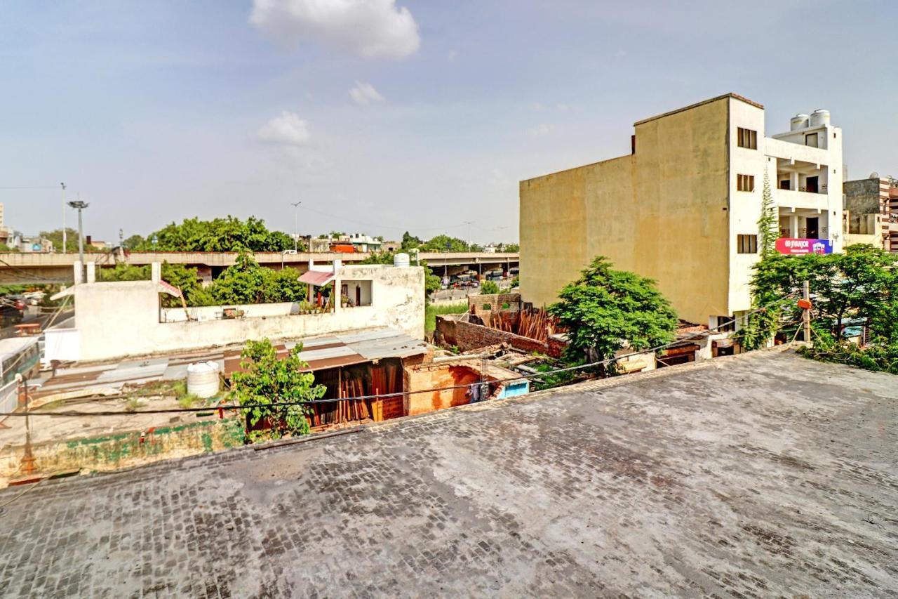Oyo 82107 Vivaan Residency